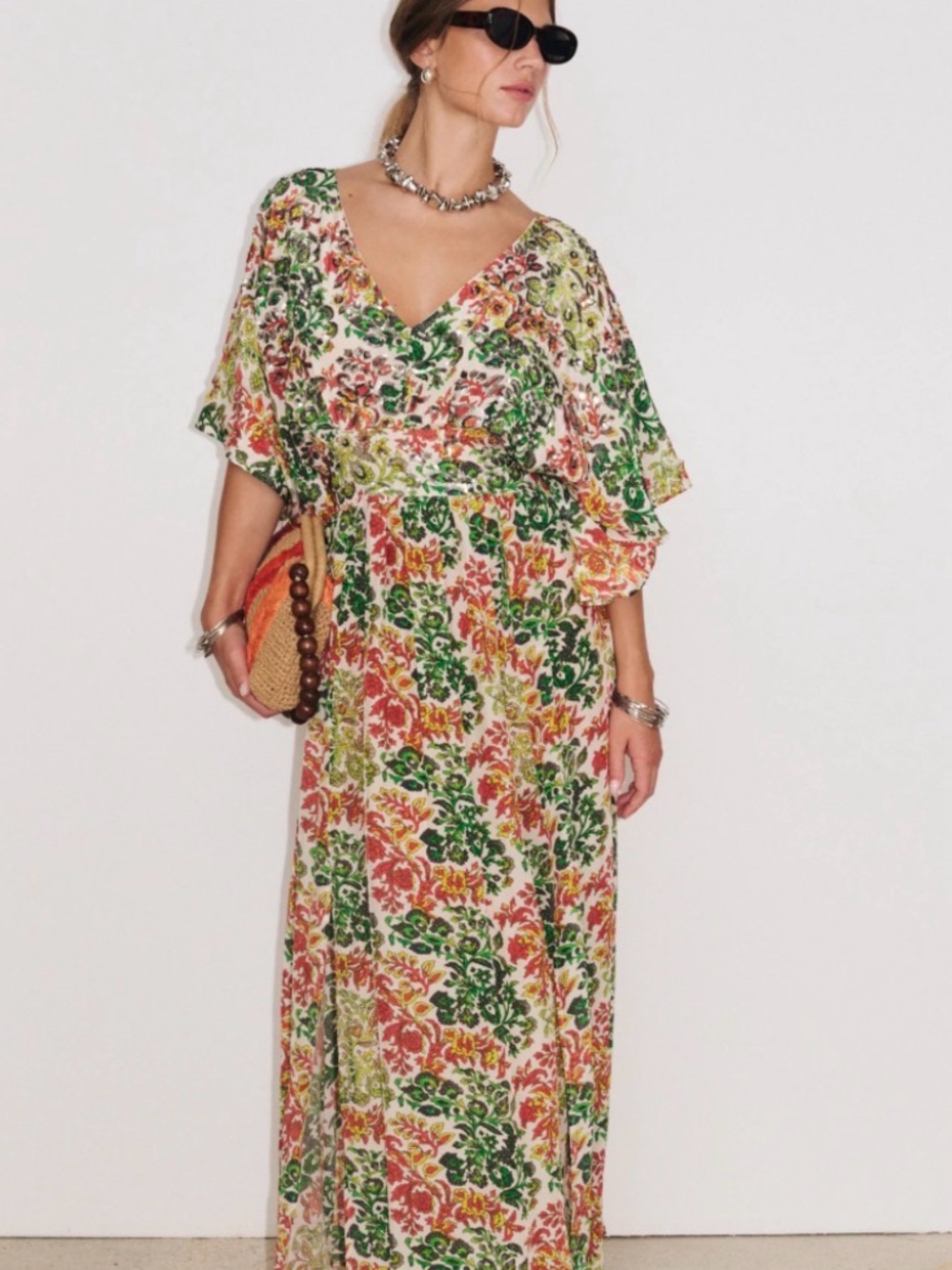 Stella Forest Mira Sz8/38 Floral
French brand Smocked Maxi Dress
Boho party NWOT